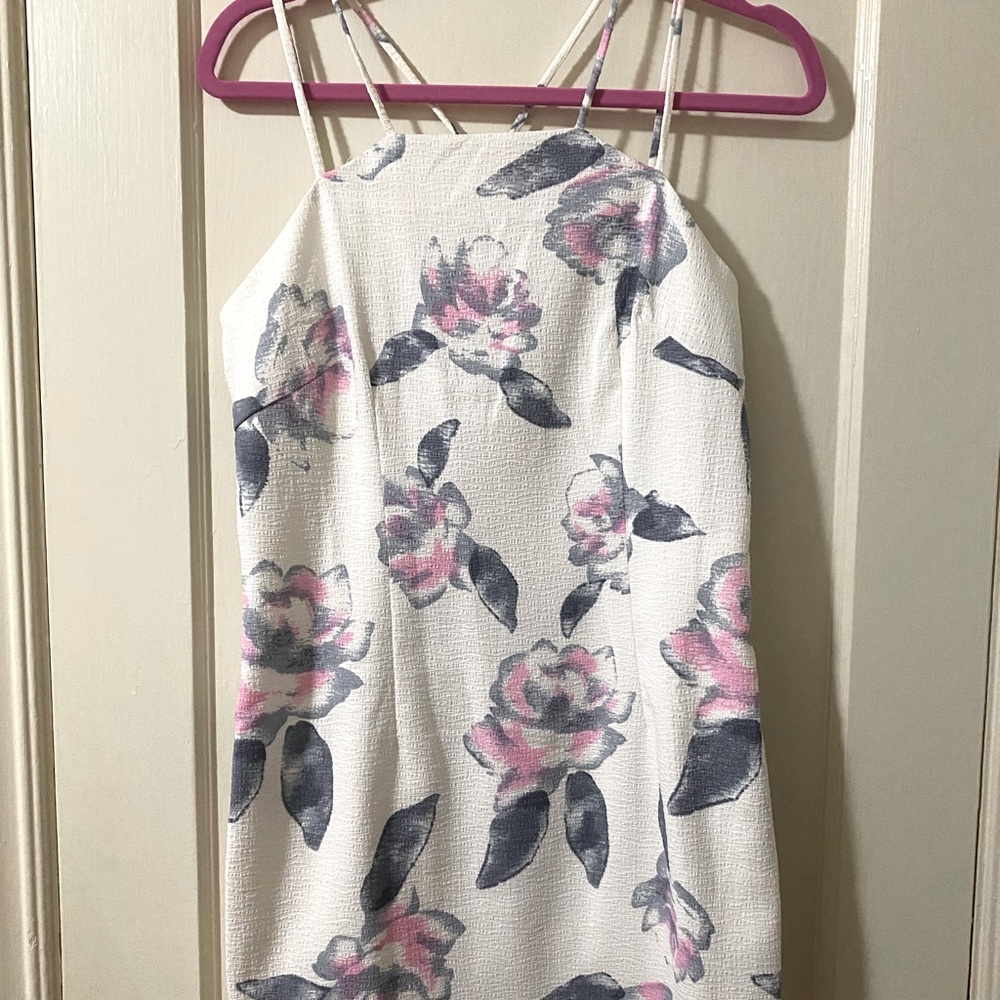 Halter strap floral dress! Tobi brand - worn once!